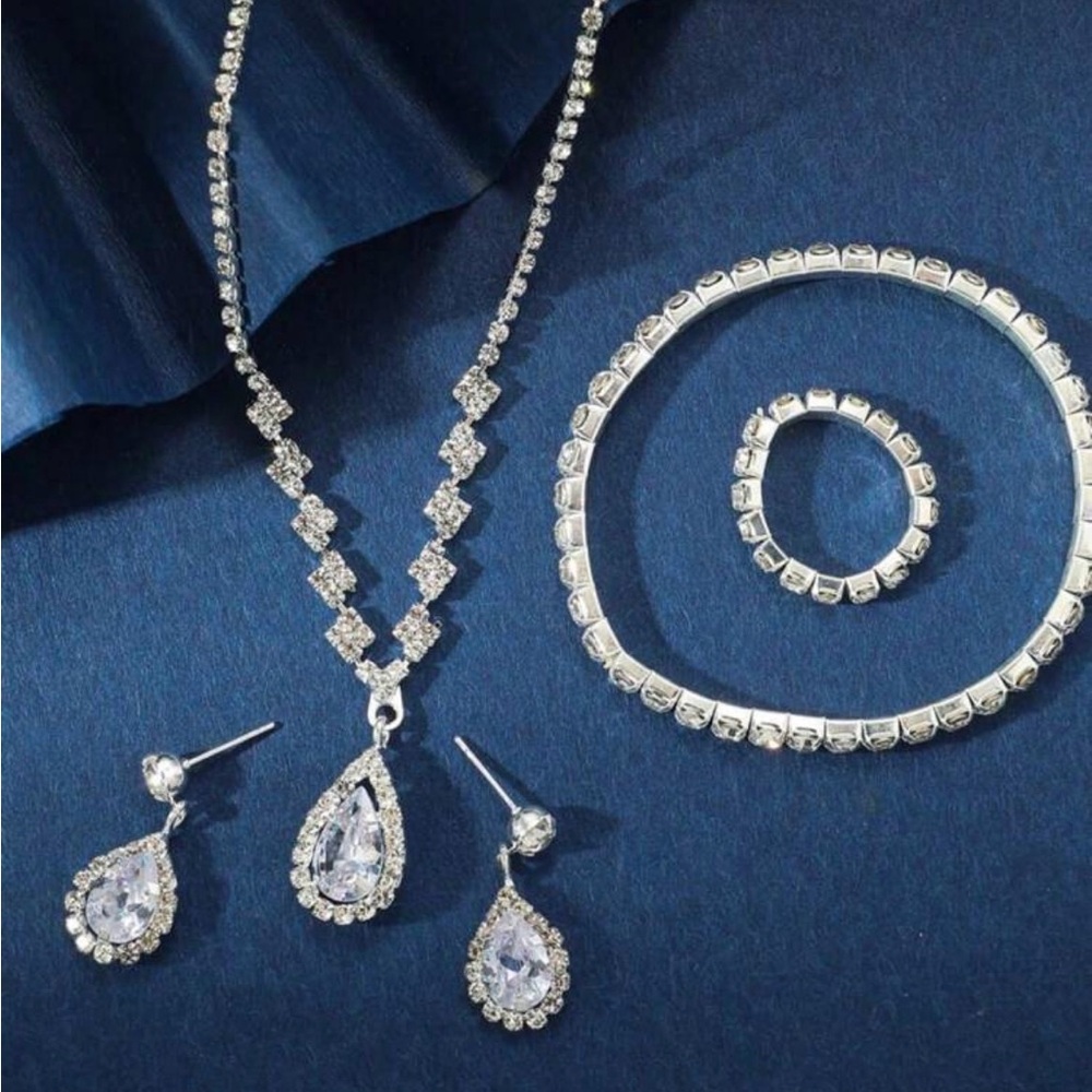 5pcs Sparkling Rhinestone Jewelry Set - Picture 5 of 5